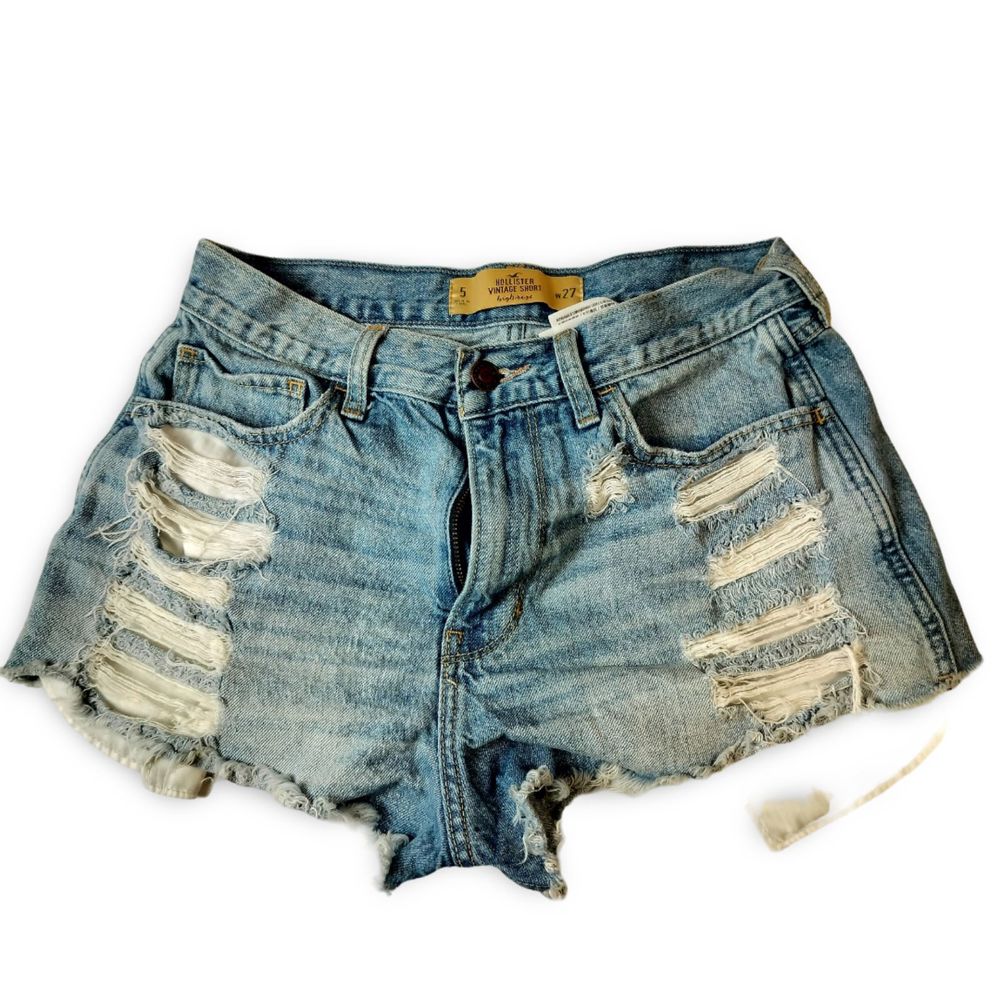Hollister Vintage High Rise Shorts. Size 27"